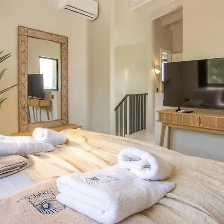 Sunrise Olea Collection Apartment